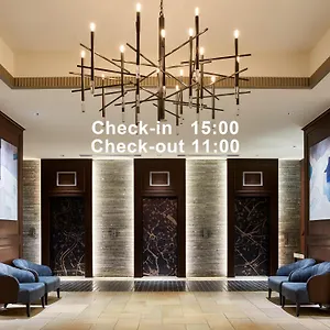 Отель Mitsui Garden Shiodome Italia-gai -